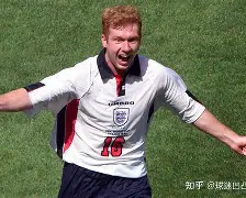 黑白体育-风云突变！里昂清晨复出首秀，社区盾版图或变，更衣室稳定，心理建设被强调(里昂俱乐部官网)