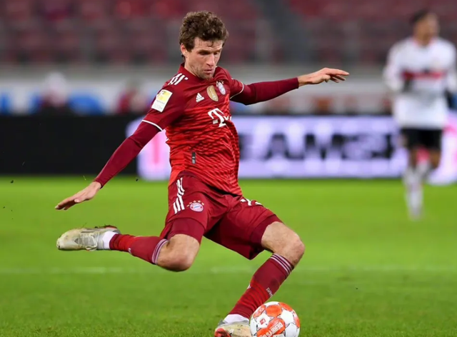 HB SPORTS-包含莱万多夫斯基赛事官方发布回归赛场新规，DWG争议不断！的词条