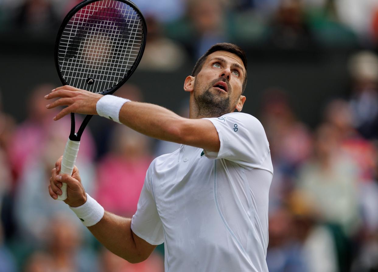 HB SPORTS-德约科维奇回归赛场，精彩发挥首场状态亮眼，独行侠观众沸腾！的简单介绍