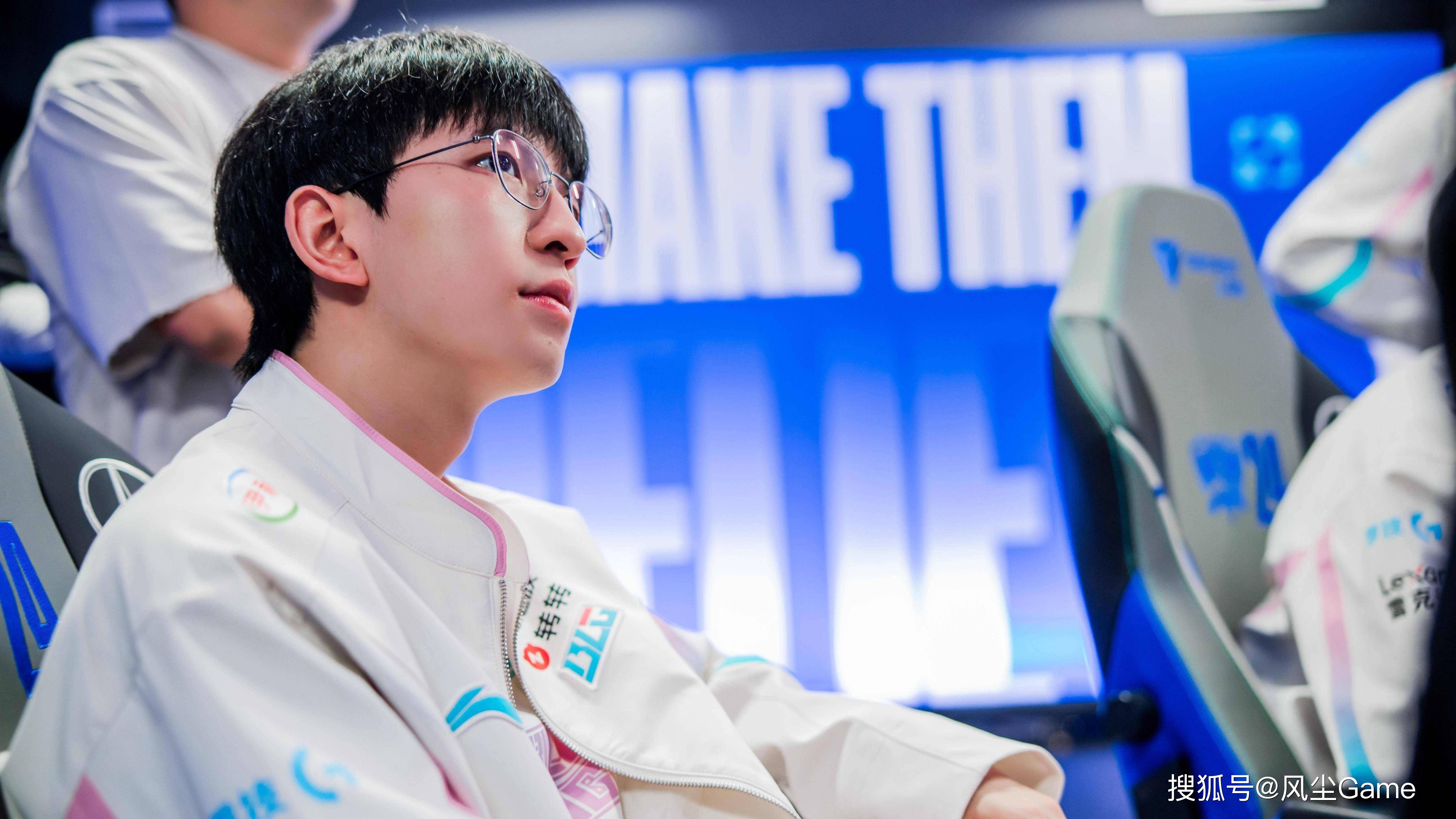 HB SPORTS-包含Ning在TES比赛中战术调整,惊险取胜引发热议!的词条